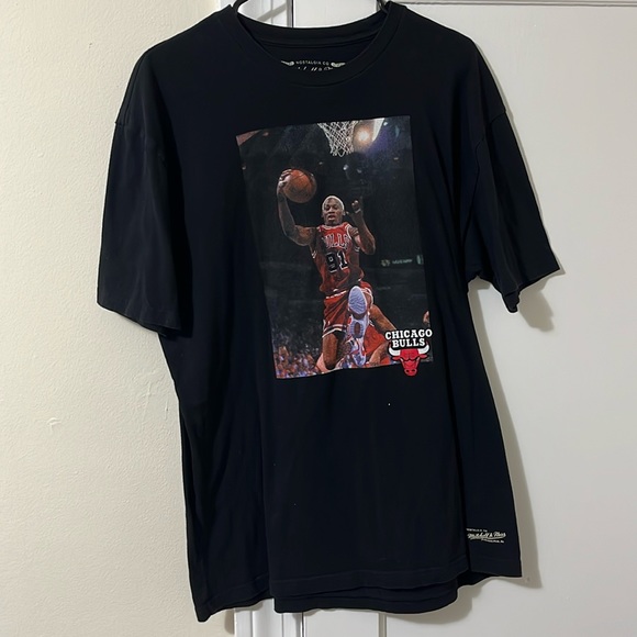 Men’s Dennis Rodman Mitchell Ness T-Shirt XL - Picture 1 of 4
